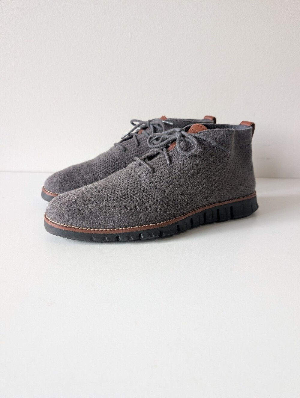 Cole Haan Zerogrand Chukka Boots  Gray Stitchlite Comfort Mid Shoes Size 8